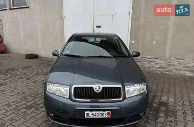 Хэтчбек Skoda Fabia 2006 в Луцке