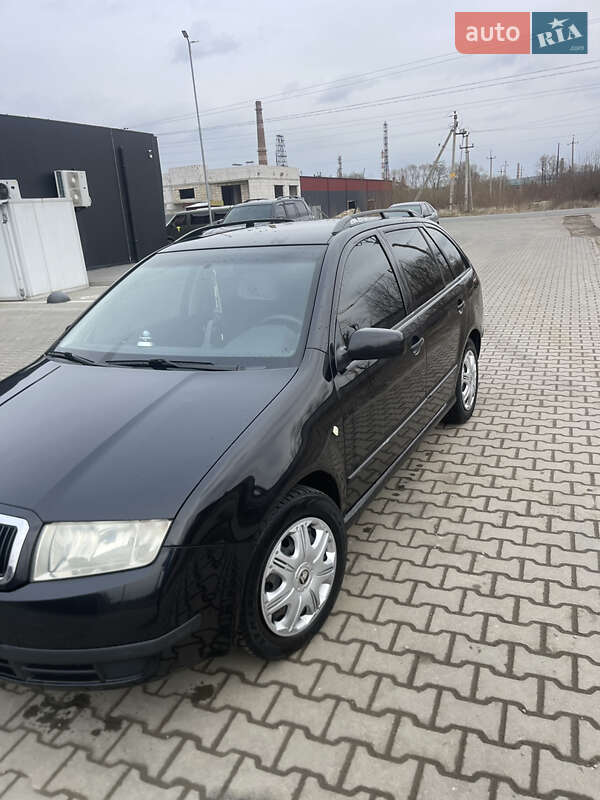 Универсал Skoda Fabia 2003 в Надворной