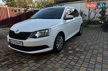 Хэтчбек Skoda Fabia 2016 в Мукачево