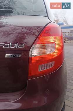 Хэтчбек Skoda Fabia 2011 в Лубнах