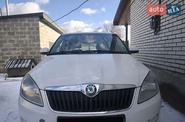 Универсал Skoda Fabia 2011 в Владимире