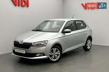 Хэтчбек Skoda Fabia 2020 в Киеве