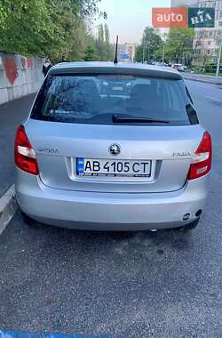 Хэтчбек Skoda Fabia 2014 в 