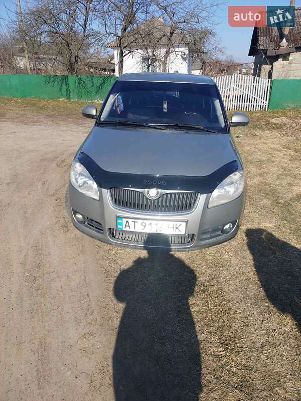 Хэтчбек Skoda Fabia 2008 в 