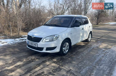 Хэтчбек Skoda Fabia 2011 в Покрове