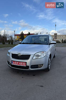 Універсал Skoda Fabia 2009 в Липовій Долині