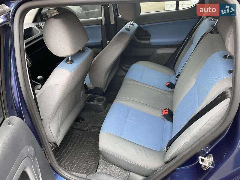 Хетчбек Skoda Fabia 2008 в Києві