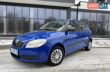 Хэтчбек Skoda Fabia 2009 в Ровно