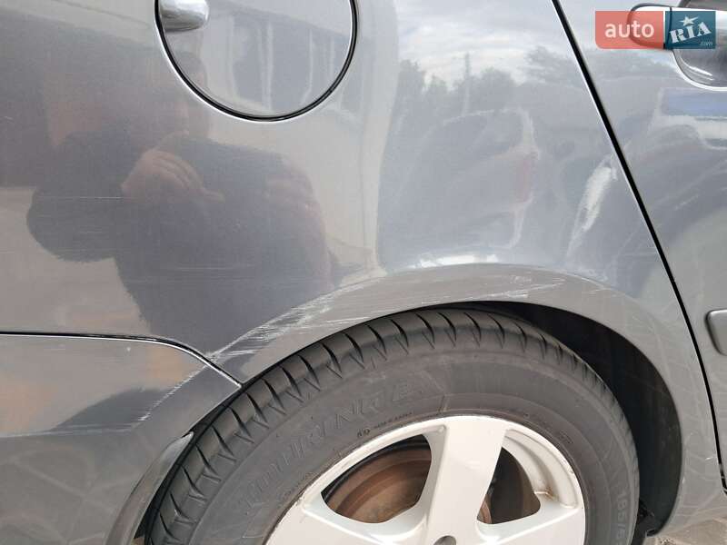 Універсал Skoda Fabia 2010 в Хмельницькому