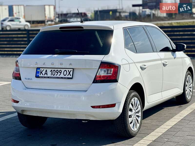 Хэтчбек Skoda Fabia 2019 в Мукачево
