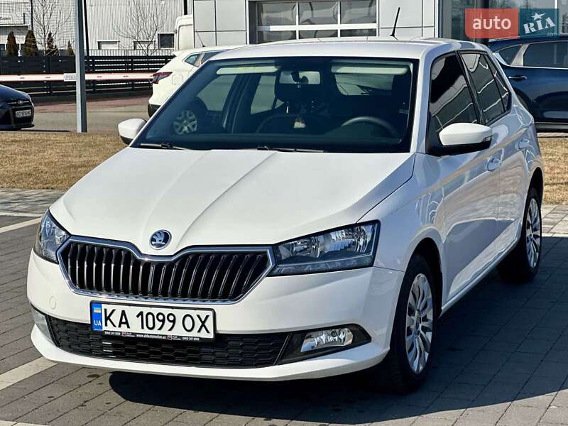 Хэтчбек Skoda Fabia 2019 в Мукачево
