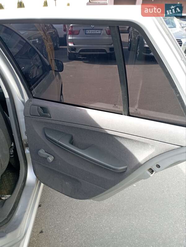 Универсал Skoda Fabia 2001 в Киеве