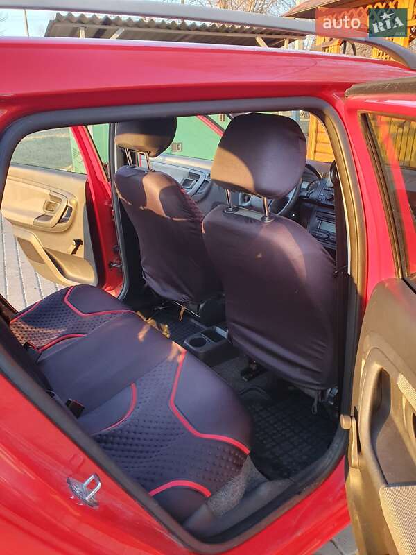 Універсал Skoda Fabia 2008 в Чернівцях