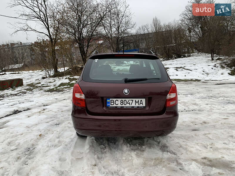 Универсал Skoda Fabia 2009 в Львове