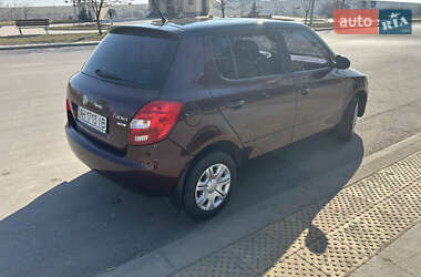 Хэтчбек Skoda Fabia 2012 в 