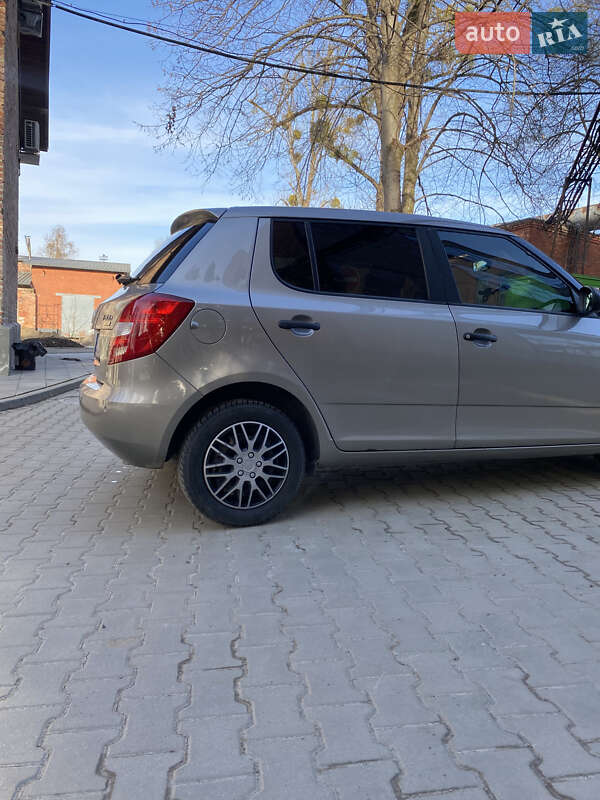 Хэтчбек Skoda Fabia 2009 в Львове фото 7 Хэтчбек Skoda Fabia 2009 в Львове