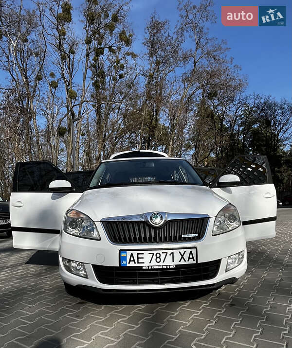 Универсал Skoda Fabia 2012 в Обухове