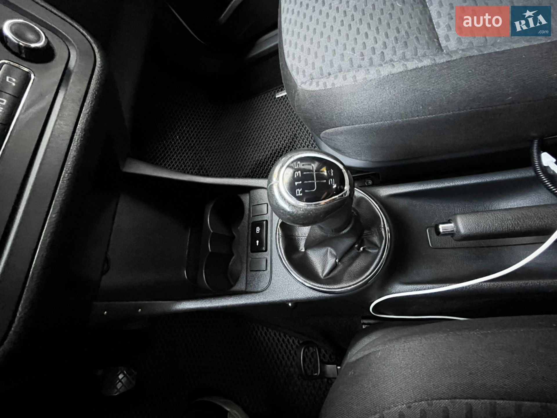 2012 Skoda Fabia - мініатюра 26