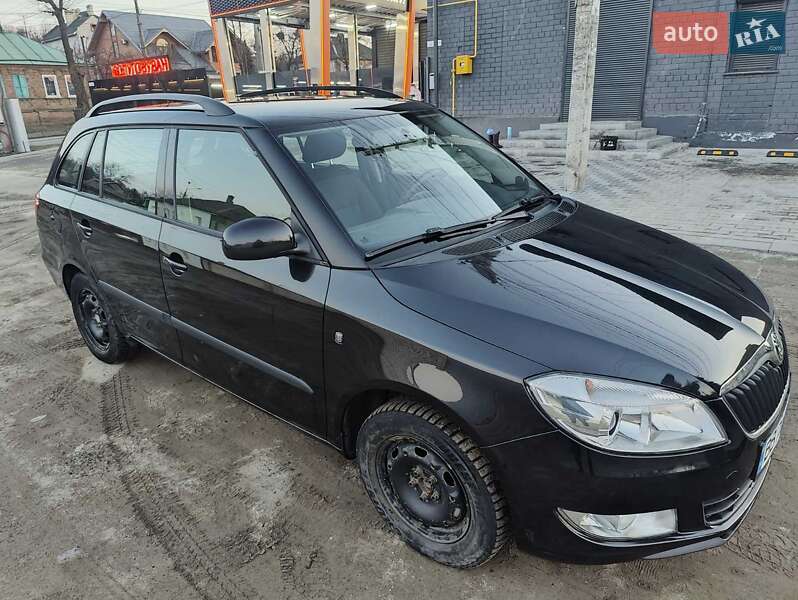 Универсал Skoda Fabia 2010 в Харькове