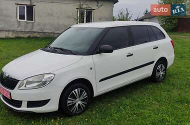 Універсал Skoda Fabia 2011 в Збаражі