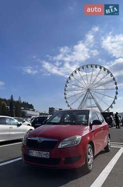 Хетчбек Skoda Fabia 2010 в 