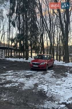 Хетчбек Skoda Fabia 2010 в 