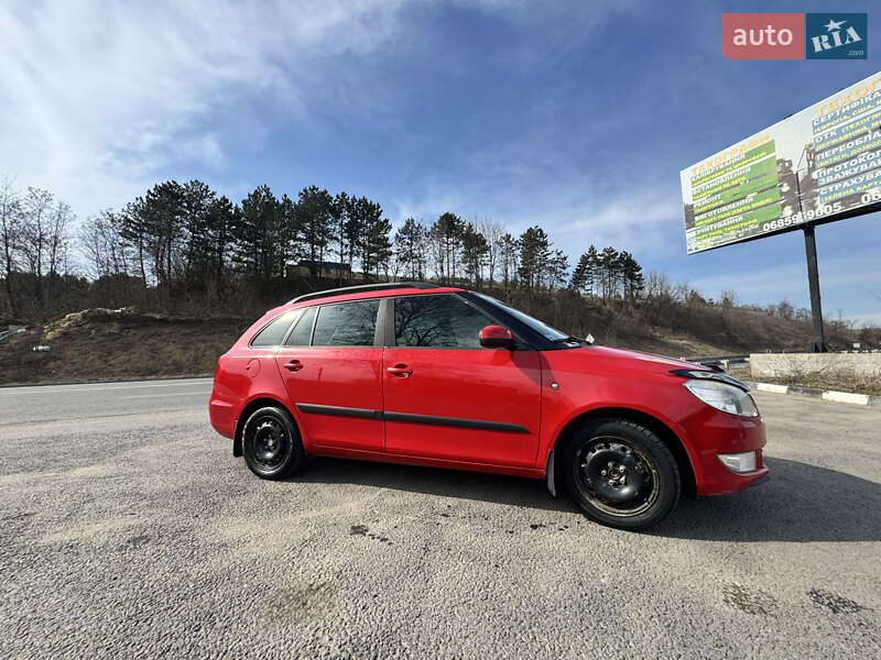 Универсал Skoda Fabia 2011 в Могилев-Подольске