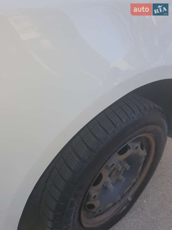 Хэтчбек Skoda Fabia 2012 в Киеве