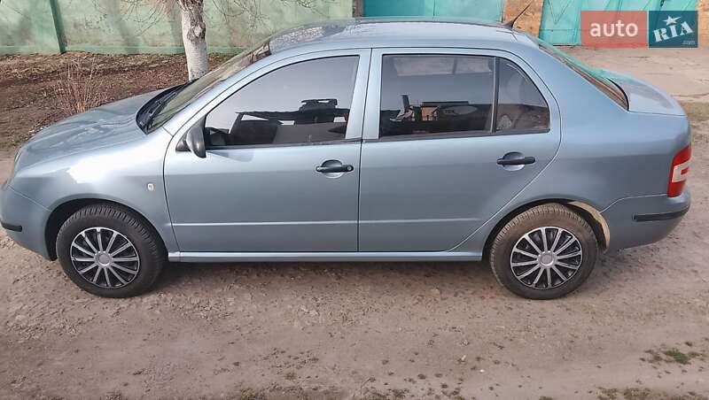 Седан Skoda Fabia 2004 в Херсоні