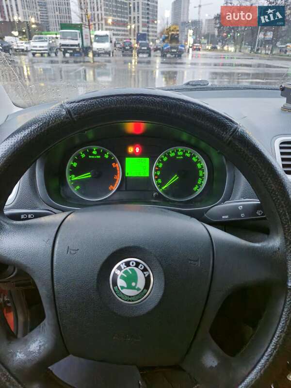 Хетчбек Skoda Fabia 2007 в Києві
