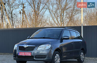 Универсал Skoda Fabia 2009 в Луцке