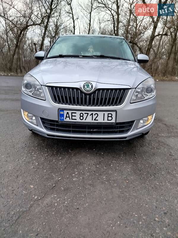 Універсал Skoda Fabia 2011 в Дніпрі