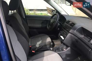 Хэтчбек Skoda Fabia 2014 в 