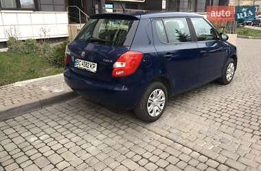 Хэтчбек Skoda Fabia 2014 в 