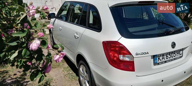 Універсал Skoda Fabia 2013 в Києві
