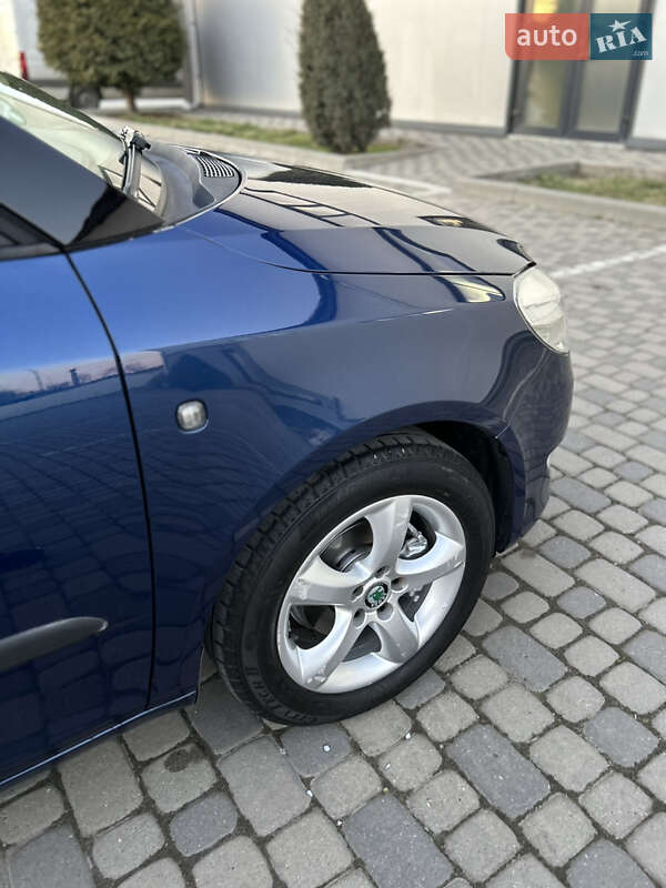 Універсал Skoda Fabia 2010 в Івано-Франківську