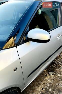Универсал Skoda Fabia 2011 в 