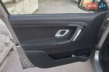 Хэтчбек Skoda Fabia 2009 в 