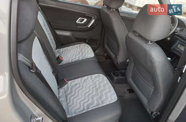 Хэтчбек Skoda Fabia 2009 в 