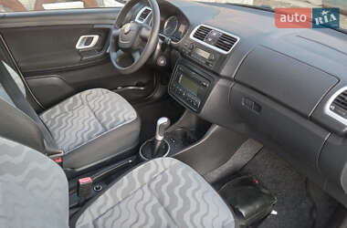 Хэтчбек Skoda Fabia 2009 в 