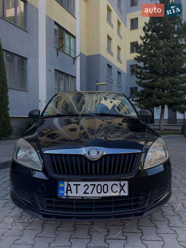 Хетчбек Skoda Fabia 2010 в Івано-Франківську