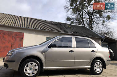 Хетчбек Skoda Fabia 2008 в 