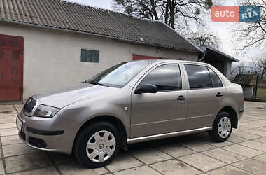 Хетчбек Skoda Fabia 2008 в 