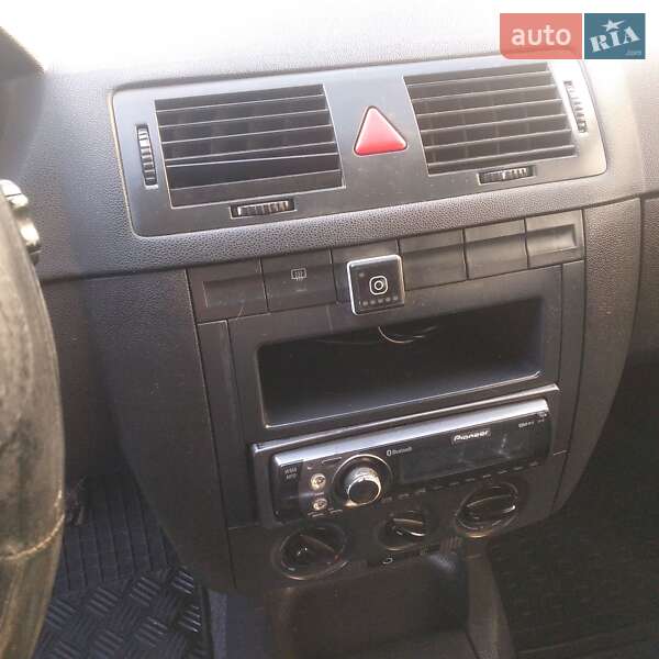 Хетчбек Skoda Fabia 2006 в Тернополі