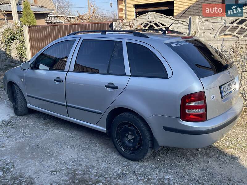 Універсал Skoda Fabia 2004 в Вінниці