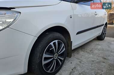 Хетчбек Skoda Fabia 2010 в Рівному