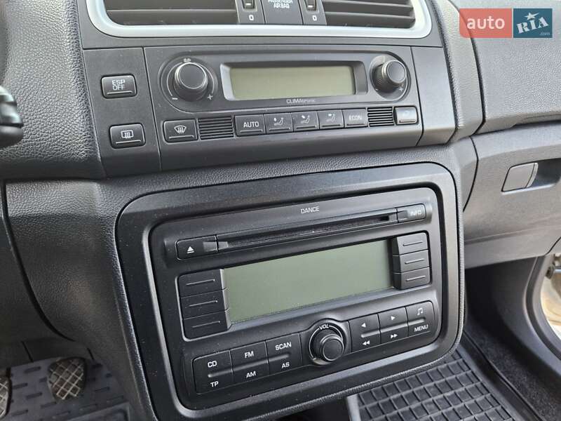 Хетчбек Skoda Fabia 2010 в Рівному