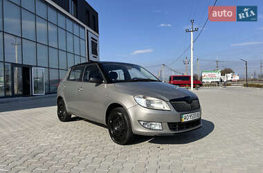 Хэтчбек Skoda Fabia 2011 в Хусте