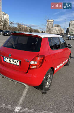 Хэтчбек Skoda Fabia 2010 в 