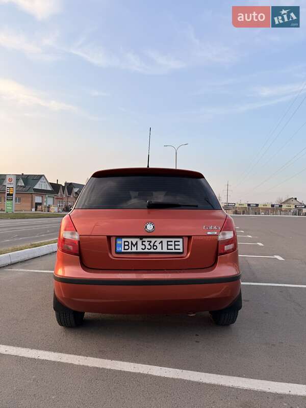 Хетчбек Skoda Fabia 2007 в Луцьку